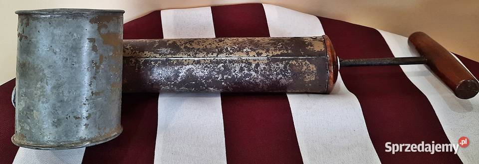 Opryskiwacz z lat PRL produkcji ZAGD w Krakowie wielkopolskie Ostrów Wielkopolski