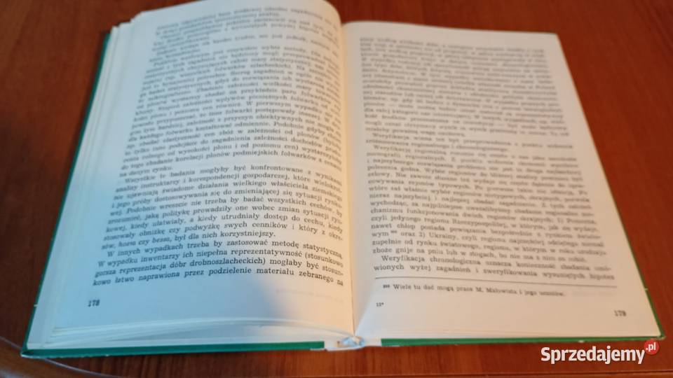 Teoria ekonomiczna ustroju feudalnego Witold Podręczniki Gdańsk