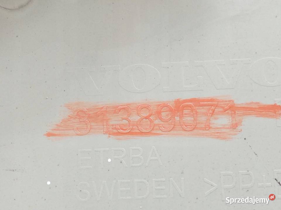 OSŁONA SŁUPKA D PRAWA 5 OS 31389071 Volvo XC 90