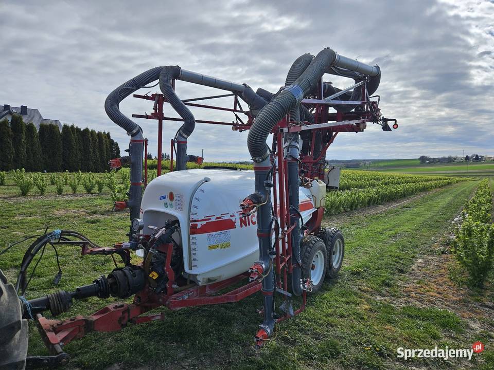Opryskiwacz sadowniczy trzyrzędowy nicolas Zaczepiane Rolnictwo lubelskie