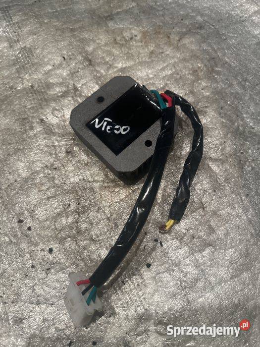 Regulator Napięcia HONDA VT 700 750 M992 Poznań