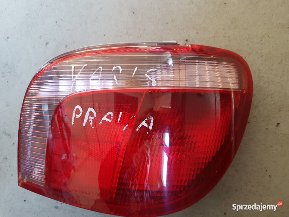 TOYOTA YARIS 1 LAMPA TYLNA PRAWA KOITO 52004 wielkopolskie