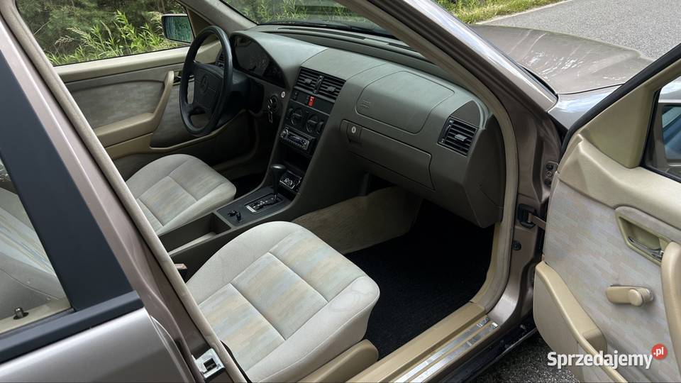 Mercedes C180 Unikat Okazja 4/5 Pilawa