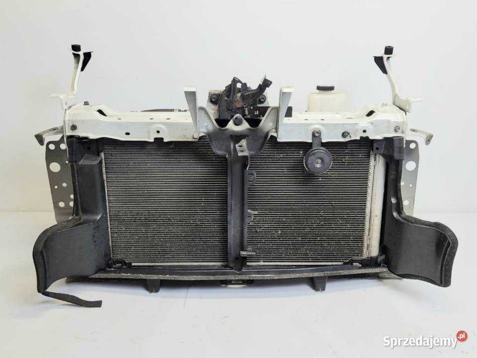 Pas przedni chłodnice kpl Toyota CHR 18 Hybrid