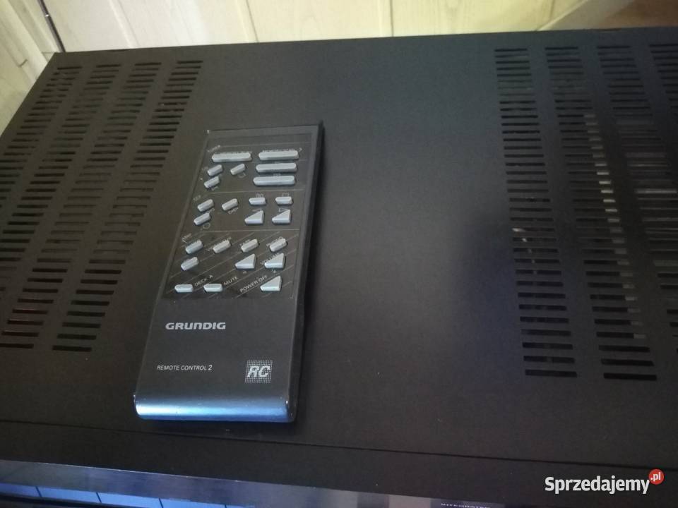 Wieża stereo Grundig vintage z pilotem sprzedam