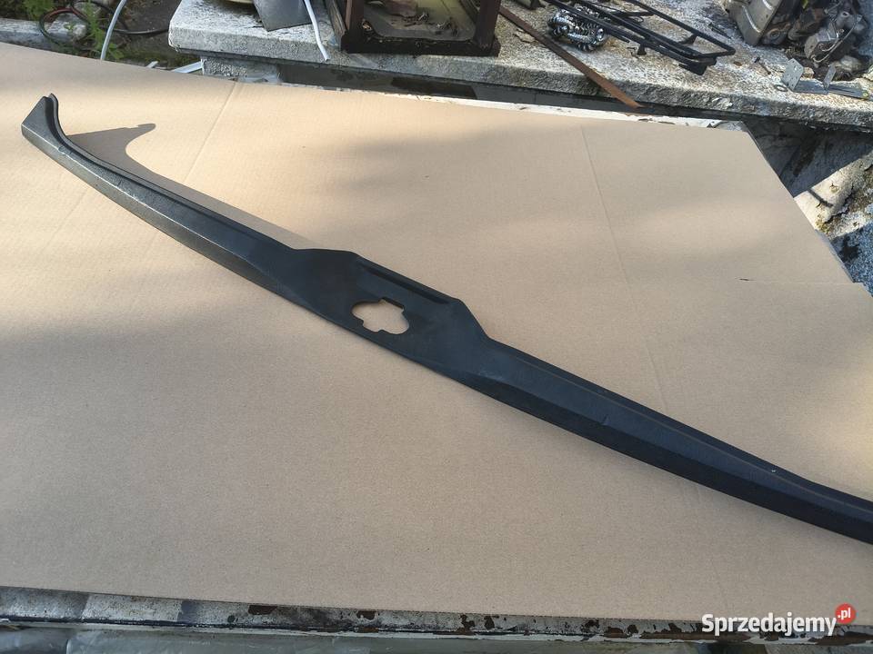 VW PASSAT B3 KOMBI WSZYSTKIE PLASTIKI BAGAŻNIKA sprzedam