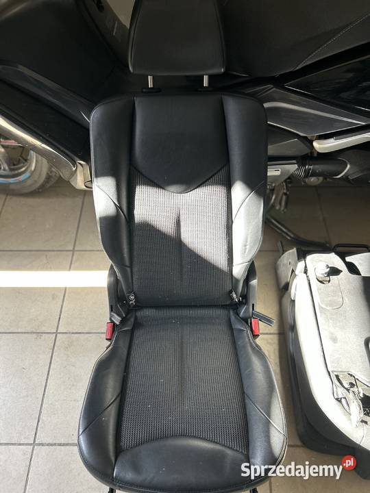 Sprzedam fotele półskóra trzeci rząd peugeot 308 wielkopolskie Konin