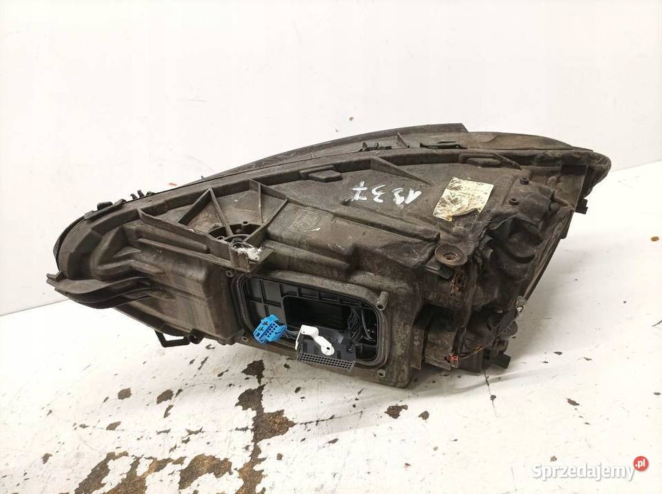 LAMPA PRZÓD PRAWA EUROPA FULL LED USZKODZONA świętokrzyskie sprzedam