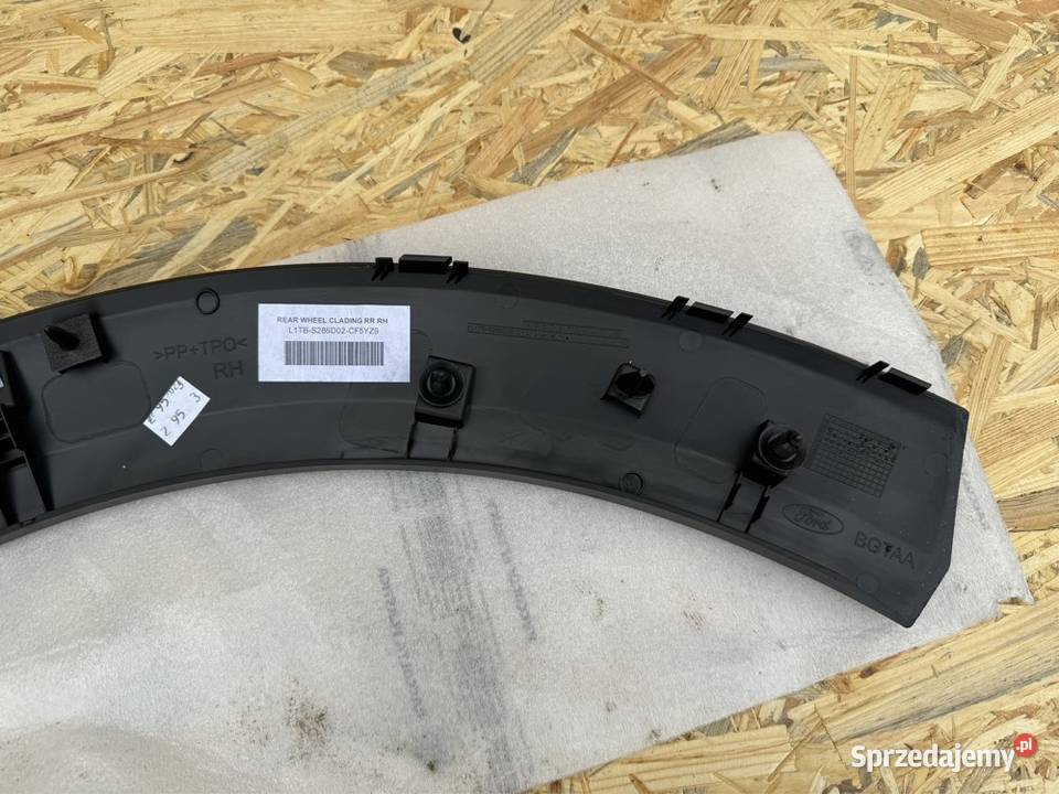 Listwa błotnika tył prawa rh Ford puma mk2 Rok produkcji 2023 wielkopolskie