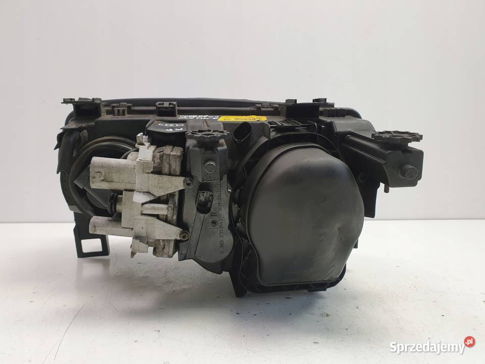 LAMPA PRAWA BMW E46 Compact XENON PRZEDNIA przód Rudka