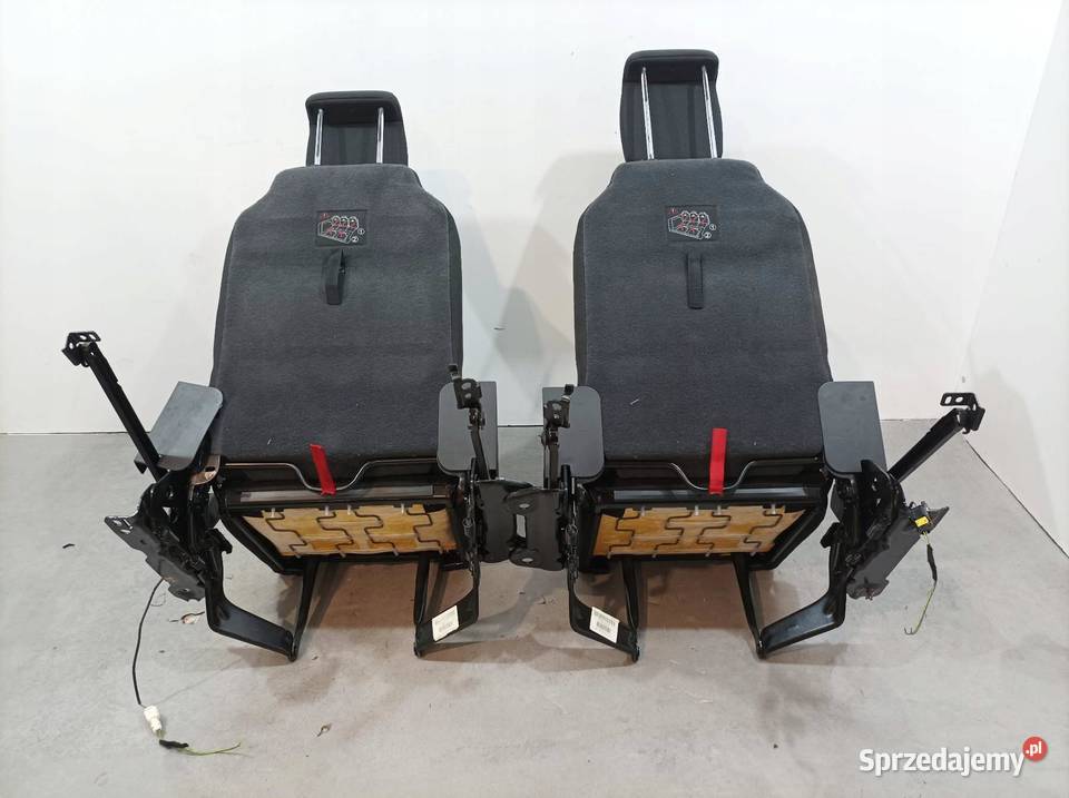 FOTELE III RZĄD LEWY PRAWY KOMPLET Peugeot 5008 Fotele i kanapy