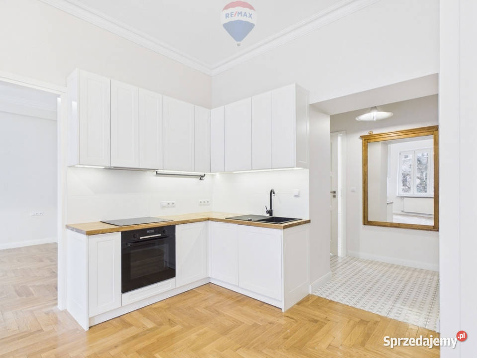 Dwupokojowe nieumeblowane mieszkanie w kamienicy 55.5m2 Sprzedaż mazowieckie Warszawa