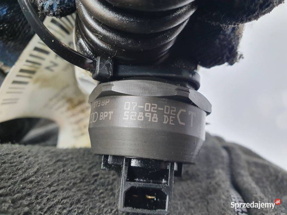 WTRYSKIWACZ AUDI A4 B7 038130073BP Lipno