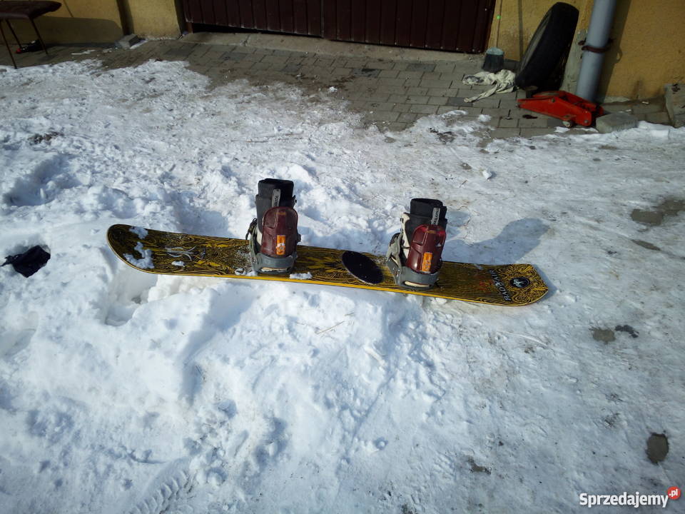 Snowboard mało używany w stanie Z butami małopolskie Okocim