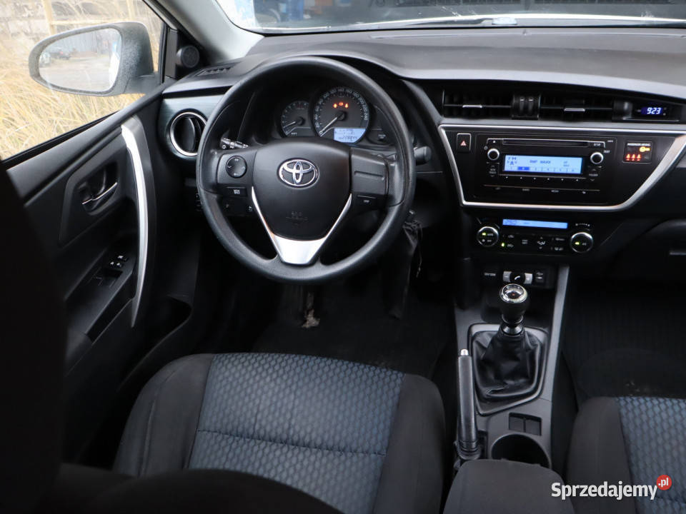 Toyota Auris 13 Dual VVTi wielofunkcyjna kierownica Katowice