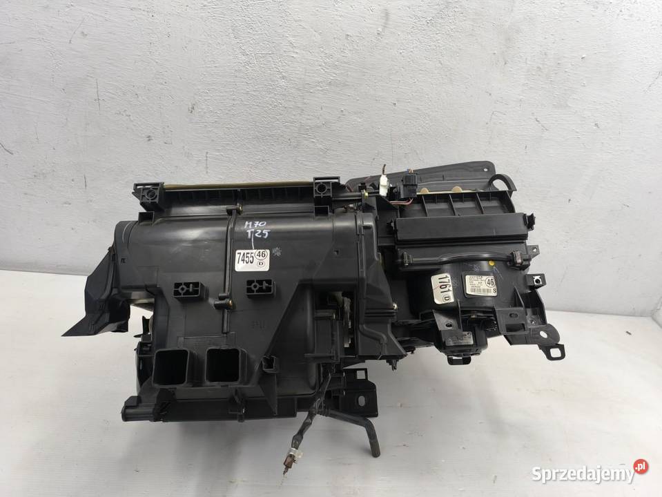NAGRZEWNICA KOMPLETNA TOYOTA AVENSIS II T25