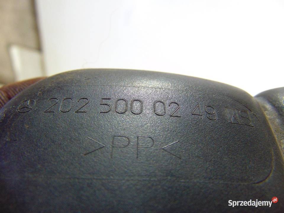 ZBIORNICZEK WYRÓWNAWCZY MERCEDES W202 2025000249