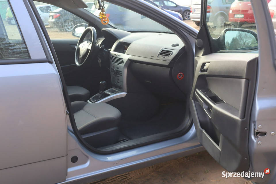 Opel Astra 2011r 17 Diesel Kombi Tanio Możliwa Warszawa