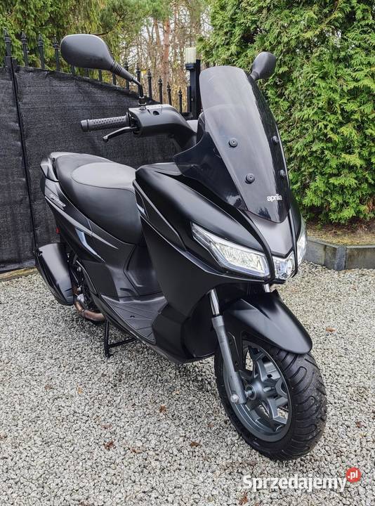 Skuter Aprilia SXR 50cc 2023r 2900 FULL LED Rok produkcji 2023