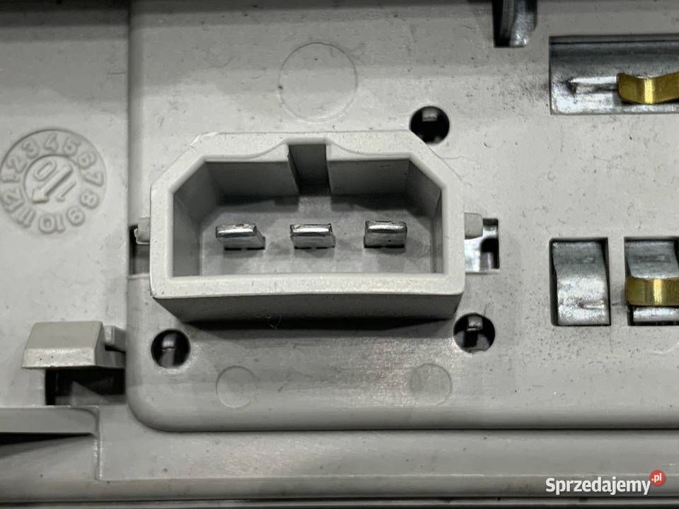 LAMPA SUFITOWA SEAT IBIZA IV 6Q0947105F osobowe