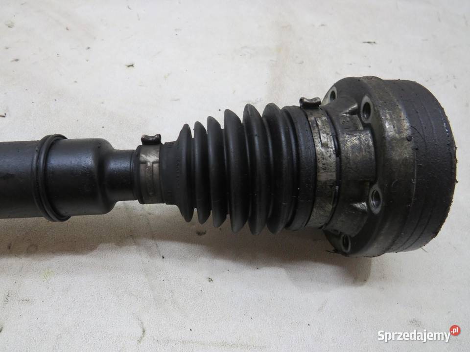 PÓŁOŚ PRAWA PRZÓD 16 TDI PASSAT B8 3Q0407272BP