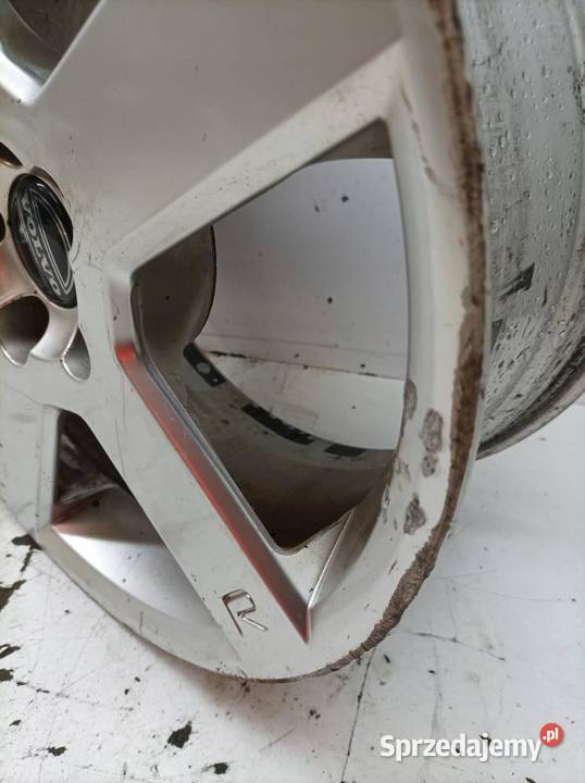 FELGA ALUMINIOWA R17 5X108 ET46 OC64MM 8JX17X46