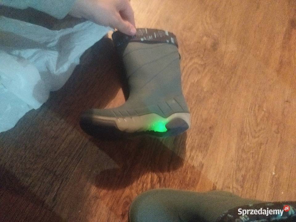Sprzedam buty dziecięce w całości Tczew