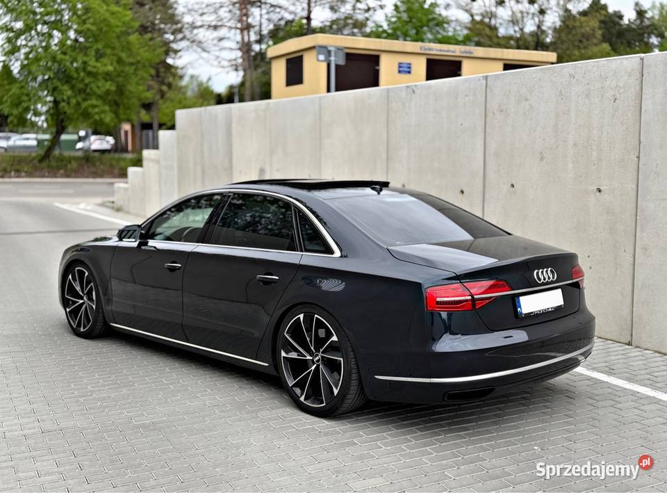Audi A8 D4 LONG 30 TFSI 470