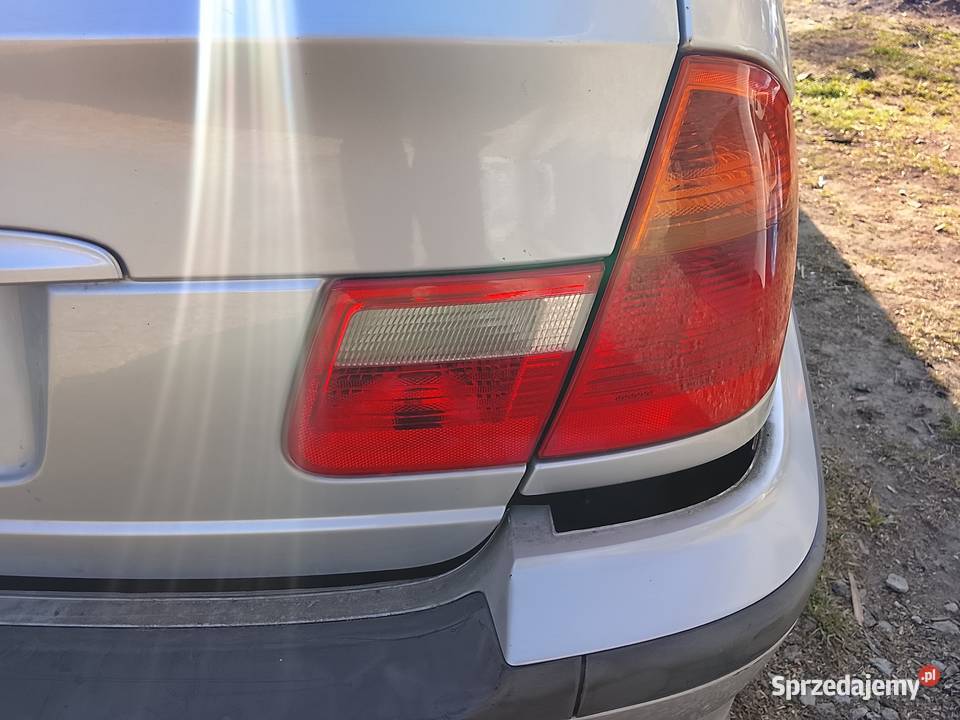 Komplet tylnych lamp BMW SERIA 3 E46 KOMBI osobowe