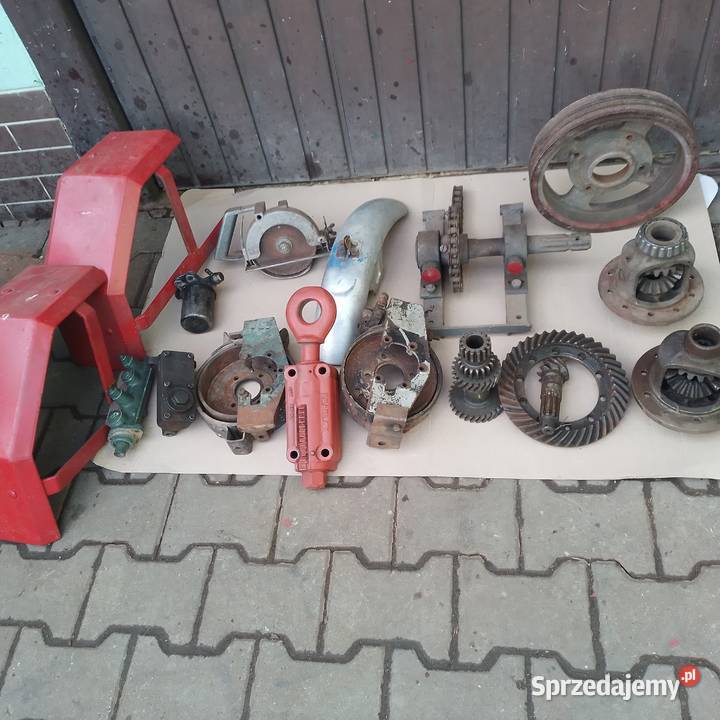 Częsci ciągnik sam do silnik s301d i inne rzeczy Ciągniki Jasło sprzedam