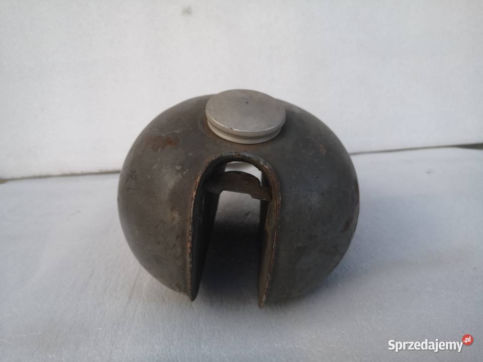 Bak starego motocykla zbiornik 01 Brzezia Łąka