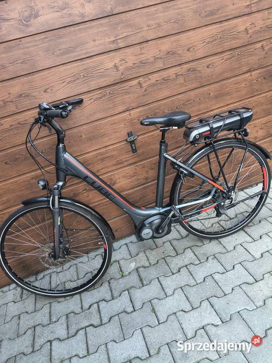 Rower elektryczny Cube posiada centralny napęd Rowery elektryczne śląskie Żywiec