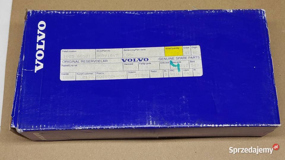 POKRYWA KLAPKA SCHOWKA PIANO VOLVO XC90 I Mielęcin