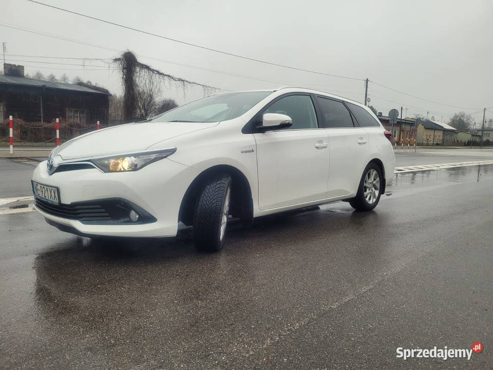 TOYOTA AURIS II LIFT 18 Hybrid KOMBI FV 23 Łask