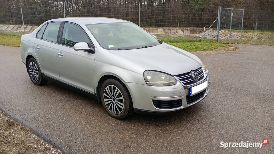 Volkswagen Jetta 16 benzyna FSI 2005 6 biegów manualna Brzesko