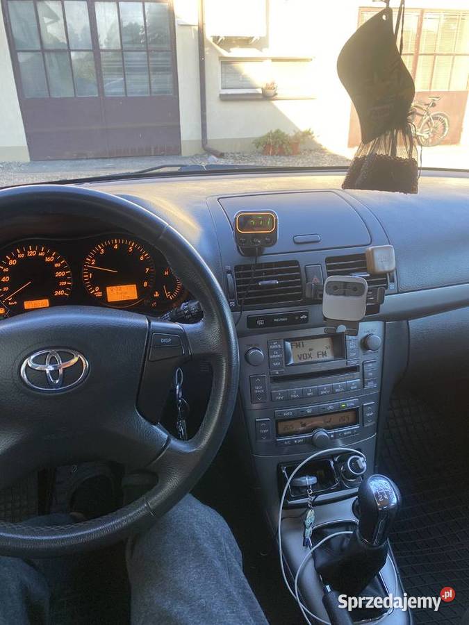 Toyota Avensis 18 plus gaz Stag perfekcyjna nieuszkodzony Stare Babice