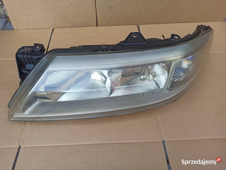 LAMPA LEWA PRZÓD RENAULT LAGUNA II 0105r XENON Bolesławiec