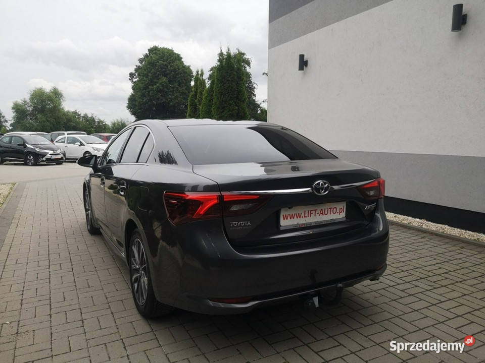 Toyota Avensis 20 D4D 143 Salon Navi Premium Zarejestrowany w Polsce Strzegom