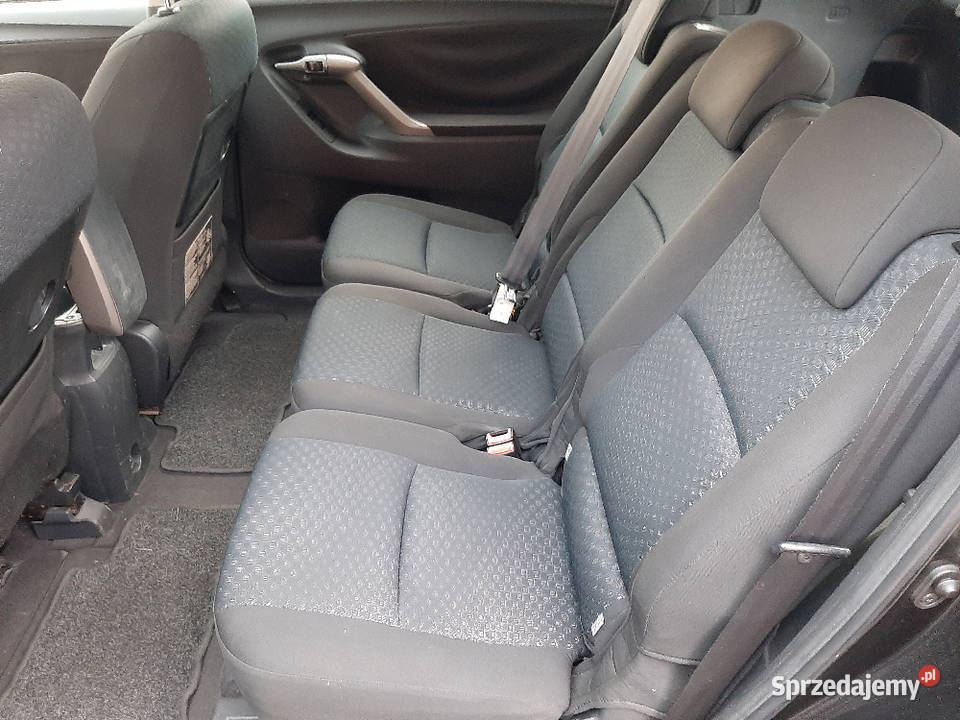 Toyota VERSO benzyna bez rdzy sprzedam