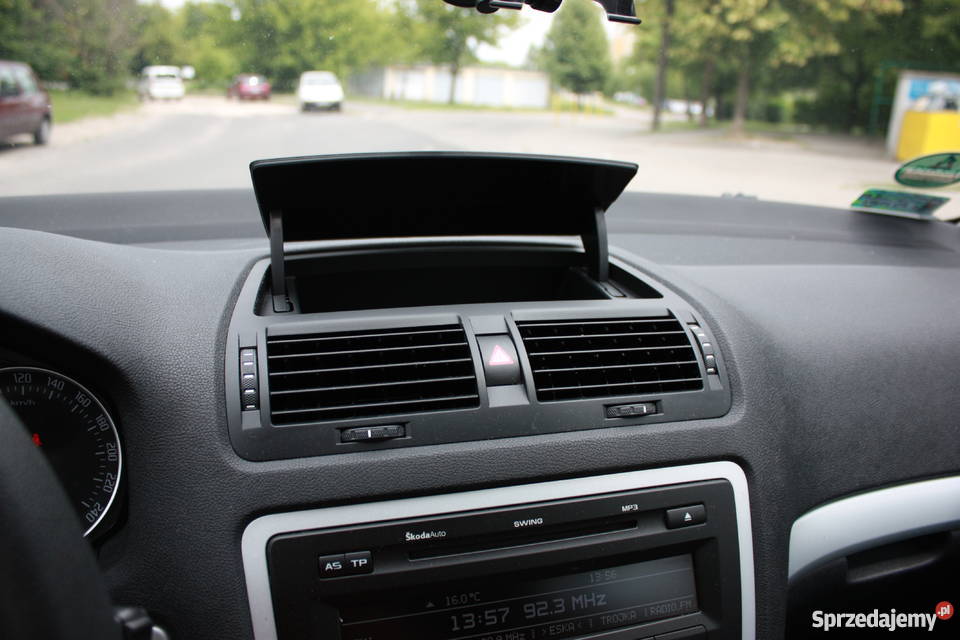 Skoda Octavia II Premia kombi lift salon ASO wspomaganie kierownicy Octavia Poznań sprzedam