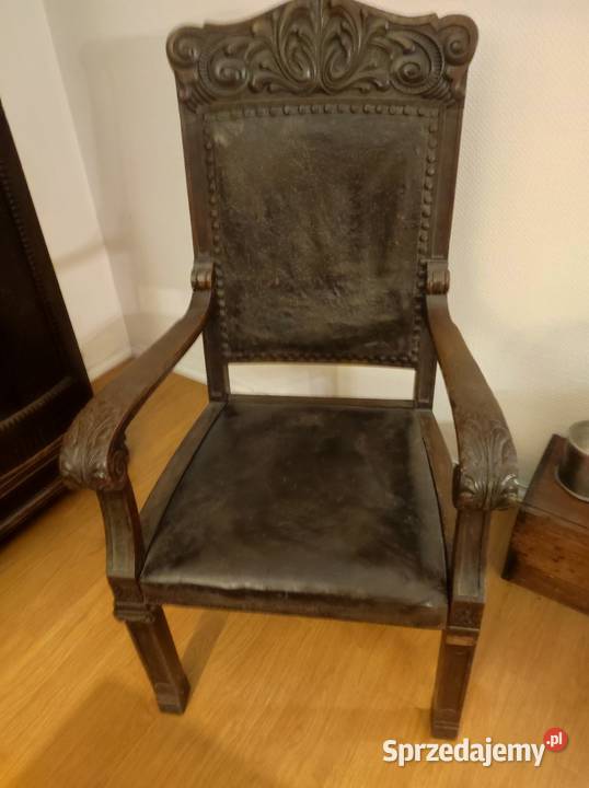 Stary fotel tapicerowany Antyki