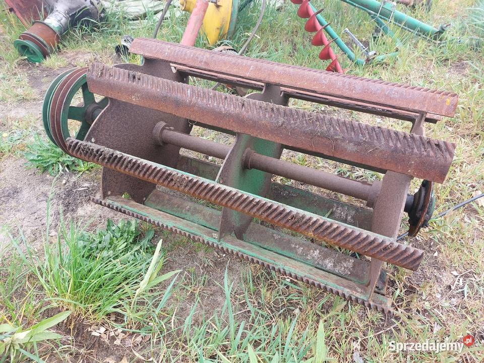 Młocarnia cepy Volvo 830 nieuszkodzony Rzekuń