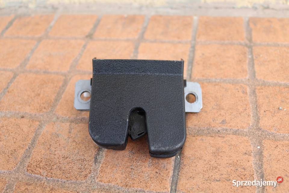 ZAMEK KLAPY BAGAŻNIKA TYŁ VW BEETLE 1C0827505E