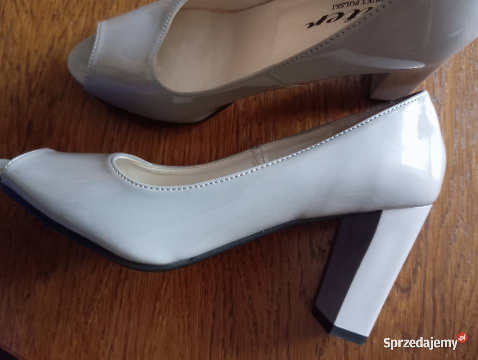 Buty na słupku stan idealny rozmiar 38 Przemyśl sprzedam