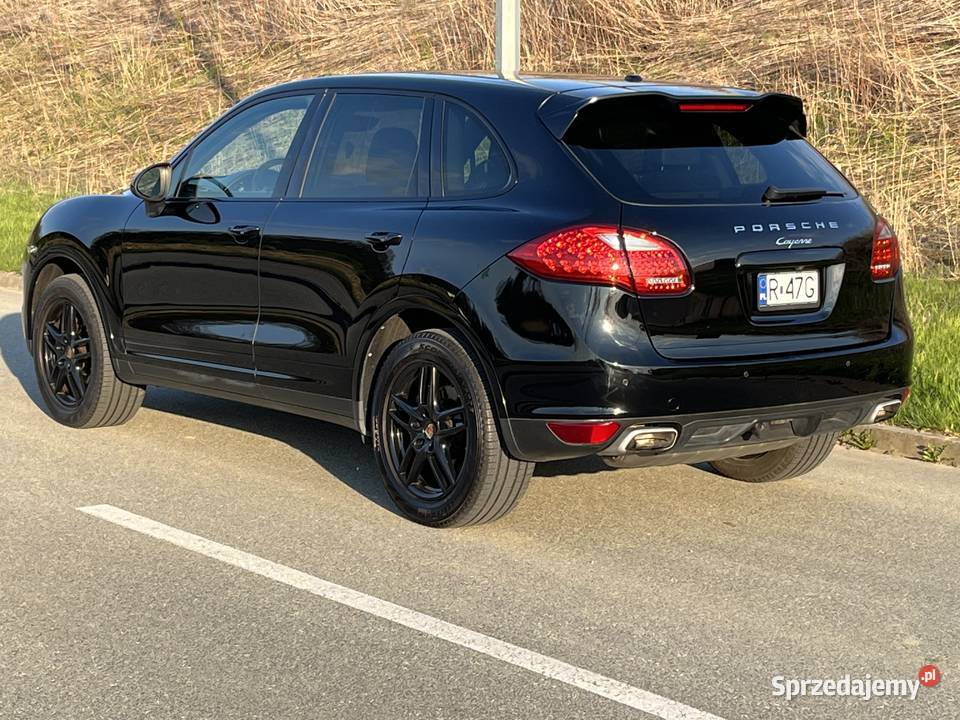 PORSCHE CAYENNE 36 300 Niski przebieg czarny 108000km