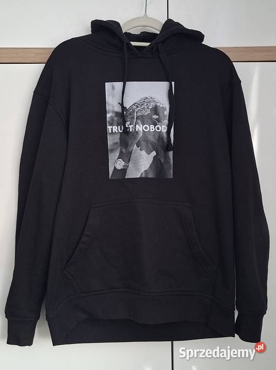 Bluza chłopięca z kapturem S TRUST NOBODY mazowieckie sprzedam