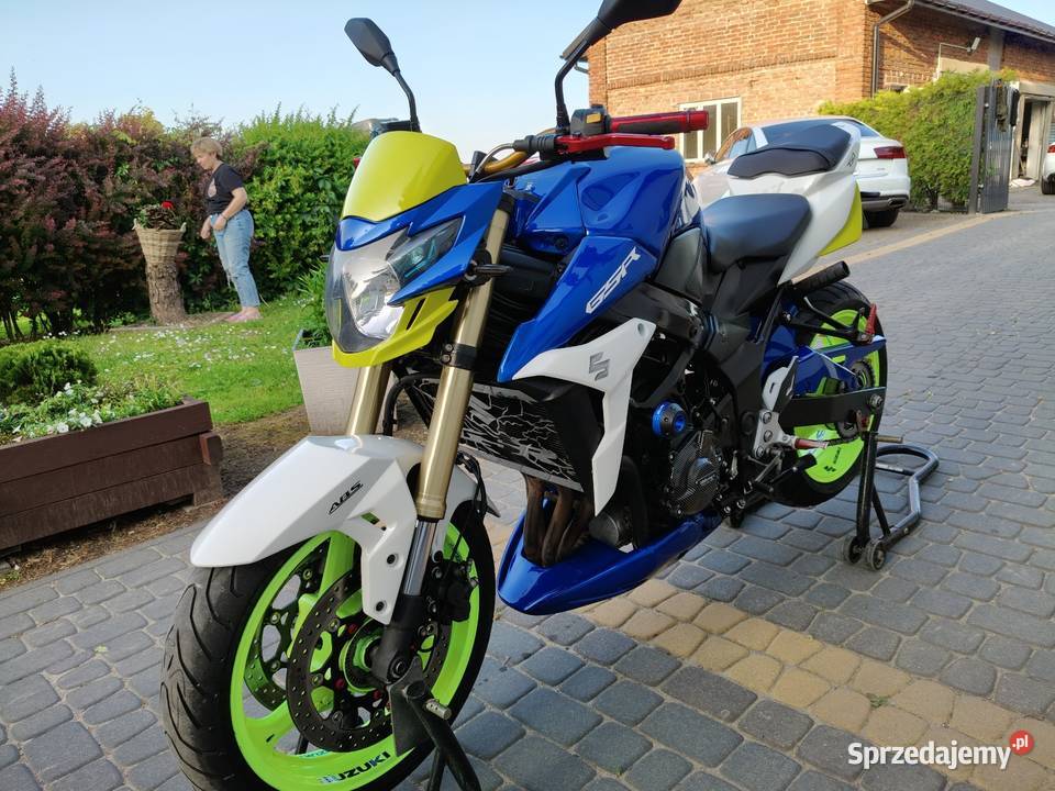 Suzuki GSR 750 ABS 2015r SCPROJECT kupiony w Polsce