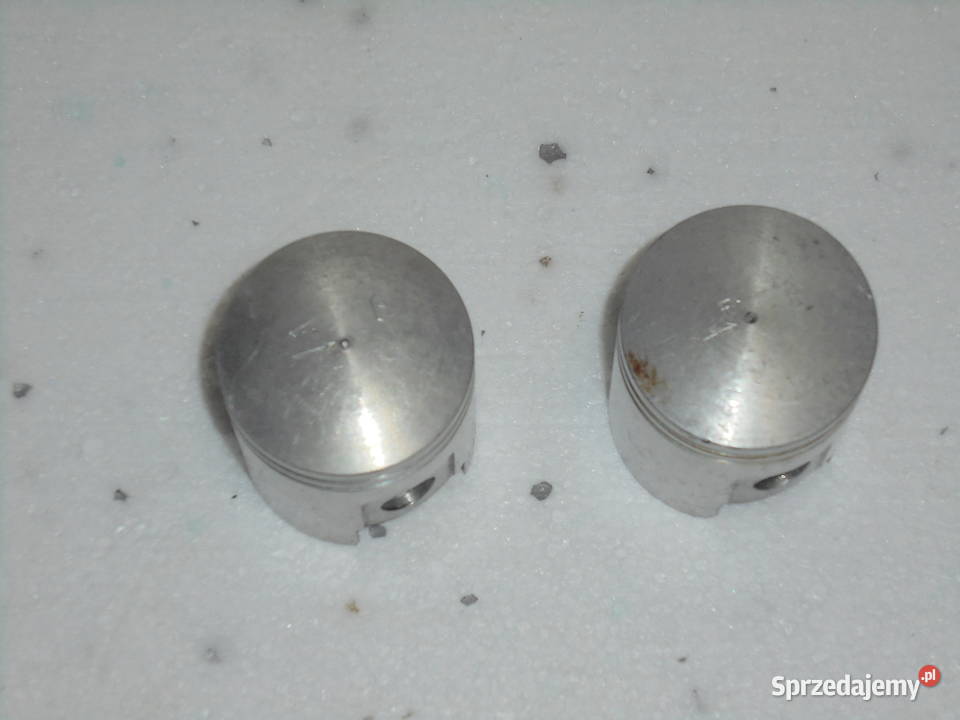 WSK 125 tłoki 2 oryginał WSK sprzedam