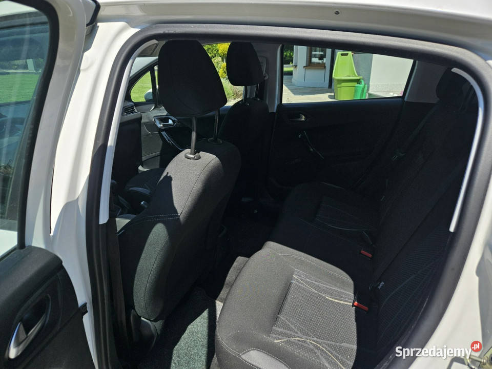 Peugeot 208 12 VTi PureTech Iwłaściciel gniazdo USB sprzedam