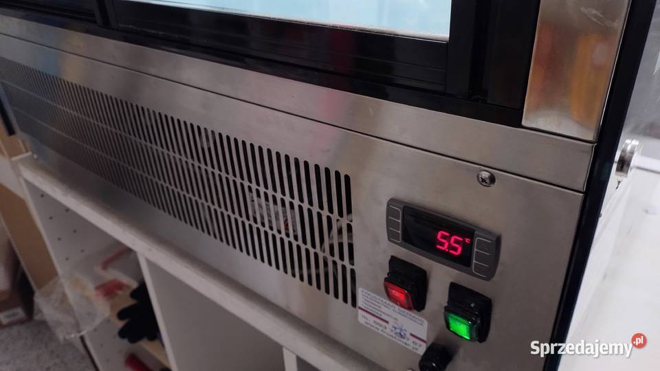 Witryna chłodnicza cukiernicza i regał na Warszawa